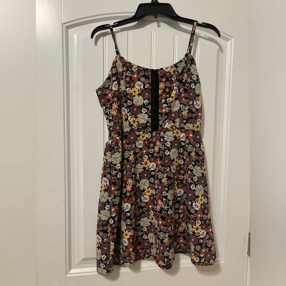 Women’s Large Spaghetti Strap Floral Dress